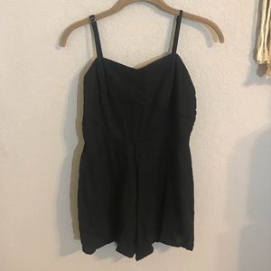 Black linen play suit